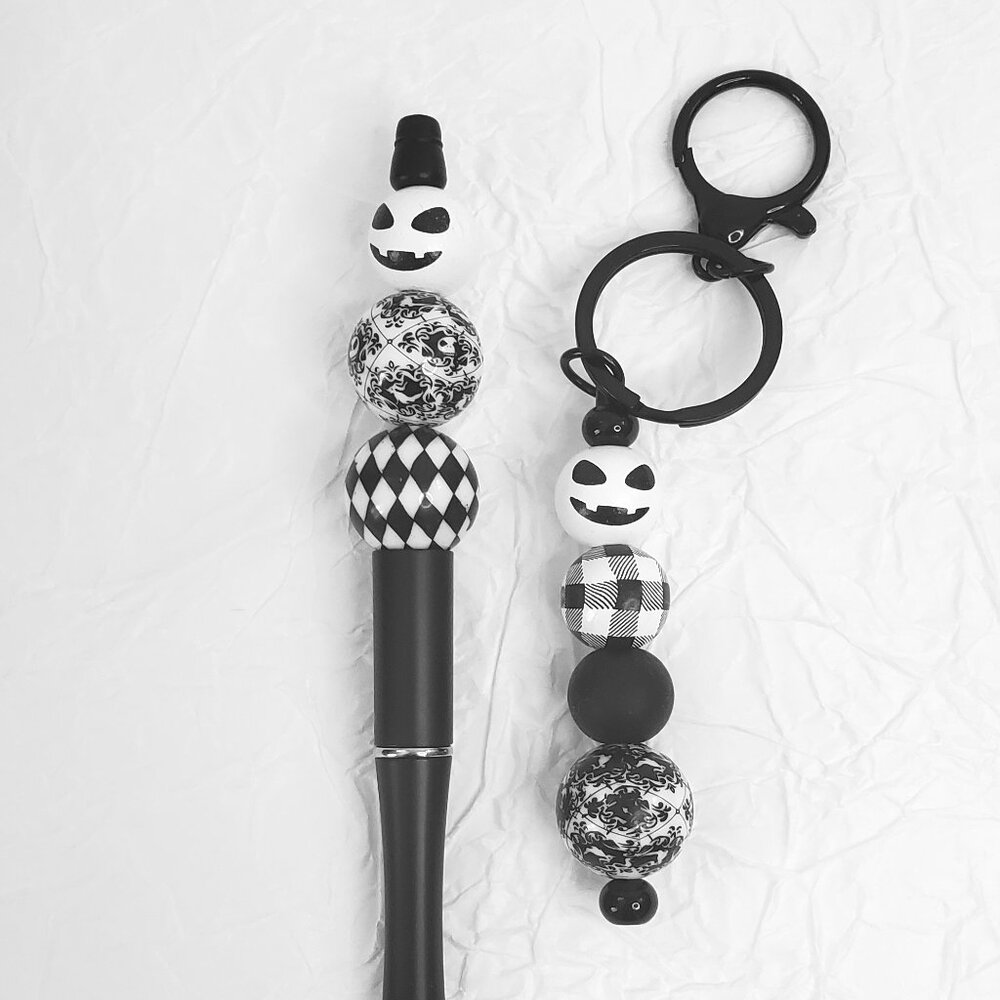 Nightmare Halloween Pen and Keychain Set
